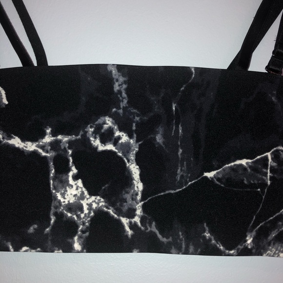 PINK VICTORIA’S SECRET Bralette NWT - Picture 2 of 6